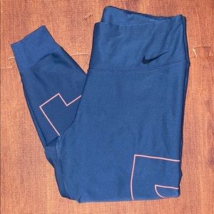 Nike leggings